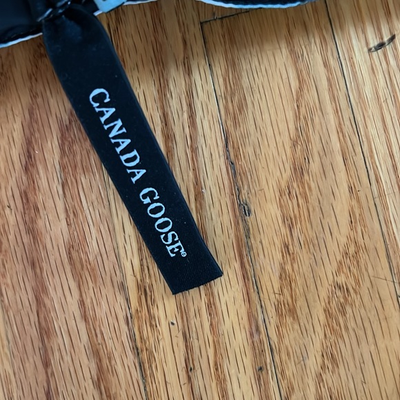 Canada Goose limited edition Vest - Picture 5 of 9